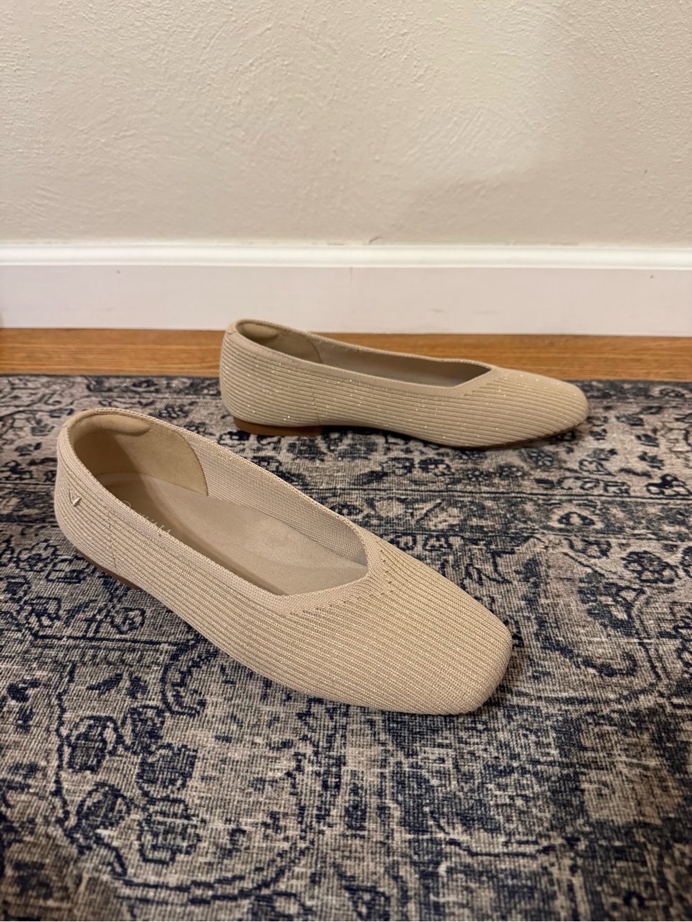 VIVAIA Size 39 / 8 Square-Toe V-Cut Flats (Margot 2.0) Color Almond - Picture 3 of 8